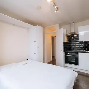 Apartment Great Flat In Zone 1 *