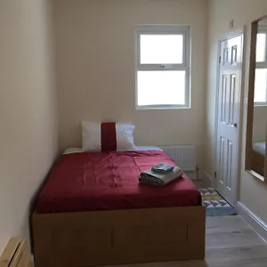 Yellow House Chelsea Bed & Breakfast
