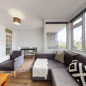 Apartment Amazing 3 Bedroom Flat - 4mins To Tube Station