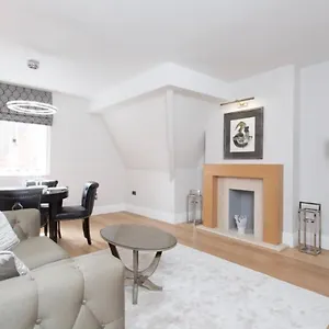 Luxury Mayfair 2 Bedroom Apartment