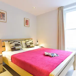 Liverpool Street Living Apartment London