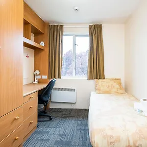 Private In Colindale - Sk The Hyde