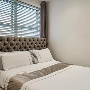 Camberwell Modern Deluxe 1 Bedroom Apartment London
