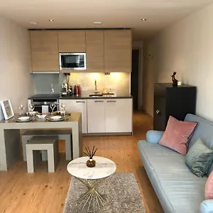 Luxury Chelsea Harbor Studio