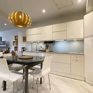 Stunning 3-bed House In Westminster London
