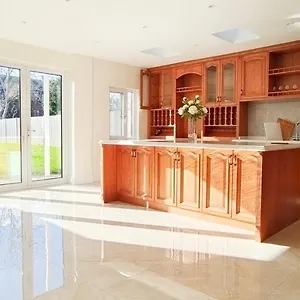 Villa Marigold Harrow