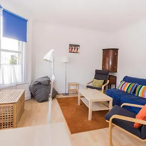 Guestready - Vibrant W Garden View In Walthamstow