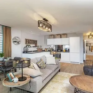 Newly Built Luxury 2 Bed Apartment!!! Apartment *