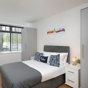 Skyvillion - Beautiful One Bedroom Near Heathrow Airport *