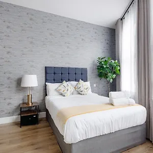Apartment Modern London