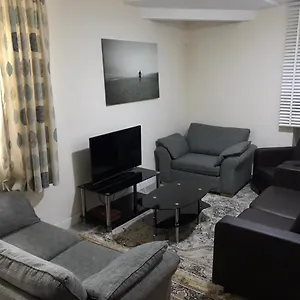 Apartment Ii Comfort London