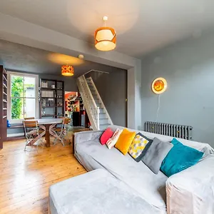 Pass The Keys Trendy Hackney House Holiday home