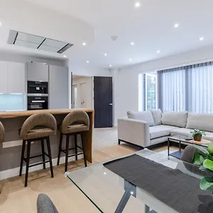 Stayinn Aldgate *
