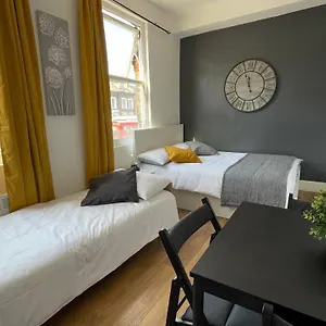 Lovely Flat In The Heart Of Holloway. *