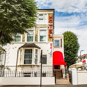 Oyo Hotel London