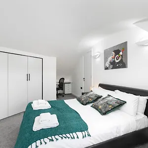 *** Luxury Duplex Penthouse *** London