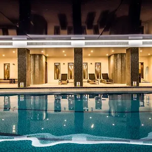 Hotel Kensington High St. By Ihg 4*