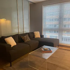 Chelsea Riverside Morden, Chic One Bed *