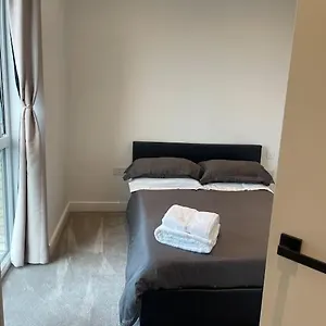 Luxurious High Spec 1 Bedroom * London
