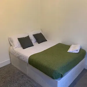 Balham, South Spacious 3