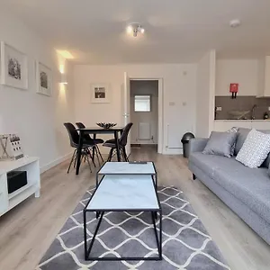 Apartment Roomspace Serviced - Kew Bridge Court *