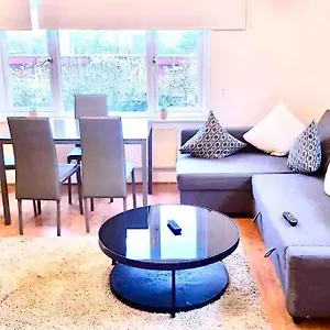 Apartment Spacious 3 Bed Flat Close To Central London