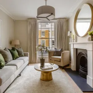 3 Bedroom House In Knightsbridge * London