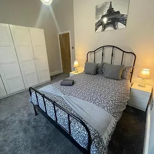 Pretty Flat 2 Double Apartment
