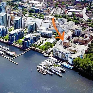 Amazing Riverside Boheme In Sw London! Apartman London