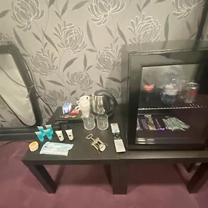 Mannbuilding Guest house London