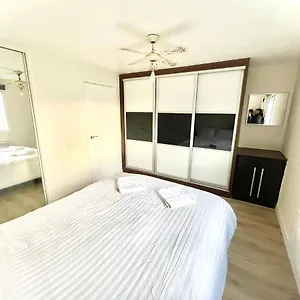 Apartamento Spacious & Pristine Ground Floor Flat Nr. Heathrow Hounslow