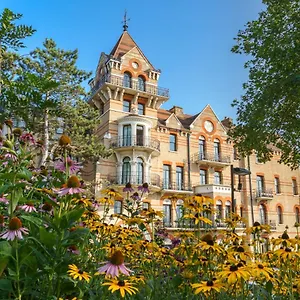 Hotel Petersham 4*