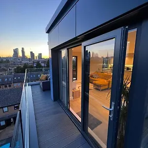 Deluxe Apartment *