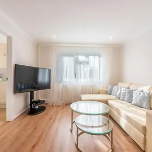 Pass The Keys Stylish 2 Bedroom Family Сasa de vacaciones