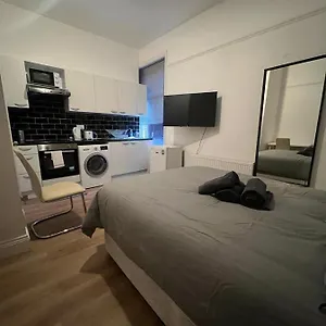 Apartmán Private Self Contained Studio In The Heart Of Golders