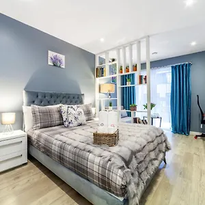 Private Double Bd With Optional Balcony, 15 Mins To Cc * London