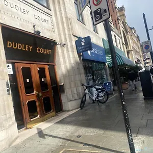Apartment Dudley *