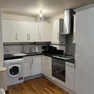Apartment New Build 2 Bed Flat, London