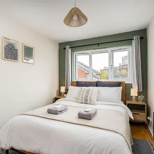 Homely And Stylish Bermondsey With Parking