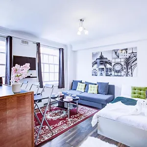 Cozy Studio In Central Апартаменты