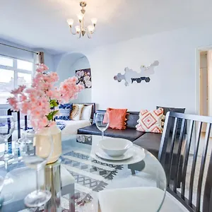 Apartment Private Family Apartment, In Victoria Posh Sw1