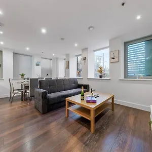Sleep 7 20 Mins From Waterloo Bp8 Apartment