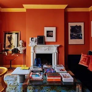 Stylish Portobello Road 2 Bedroom Easy Access