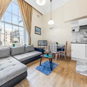 Apartment Flat In
