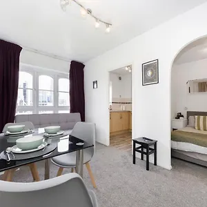 Apartment Verv Isle Of Dogs London