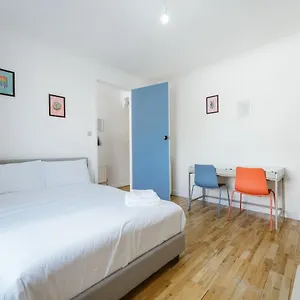Guest house Great In Stepney Station - 12 *