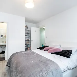 Double En-suite In Finsbury Park
