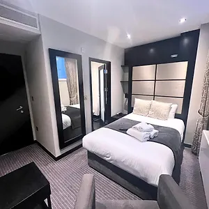Great St Helen Hotel 4*