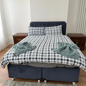 Private 2 Homestay London