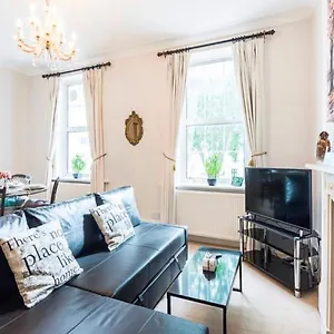 Double With Garden View Apartment London